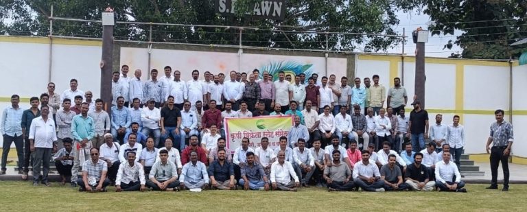 साथी पोर्टल 2 व अनावश्यक लिकिंग खत खरेदीविरोधात कृषी विक्रेत्यांचा बंद